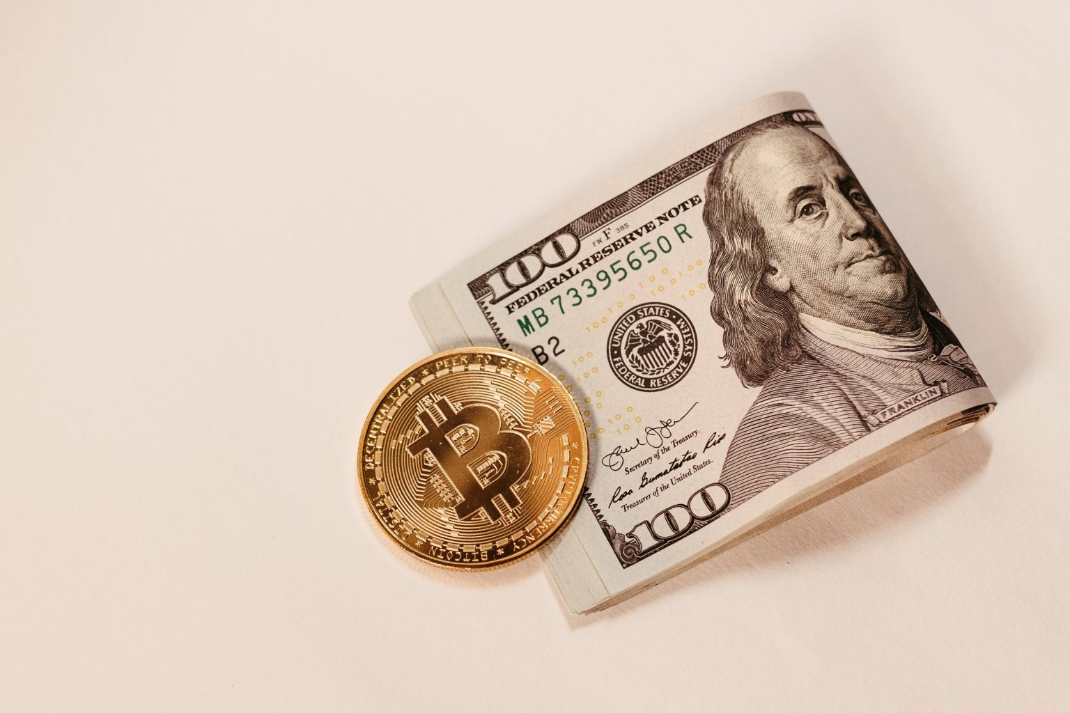gold vs money